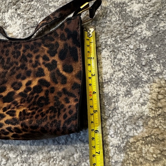 Leopard Print Shoulder Bag - Picture 6 of 7